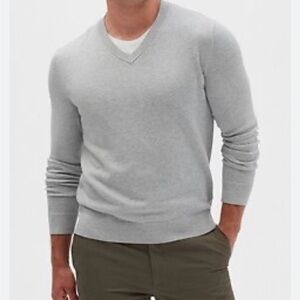 Banana Republic Men's Charcoal V-Neck Sweater